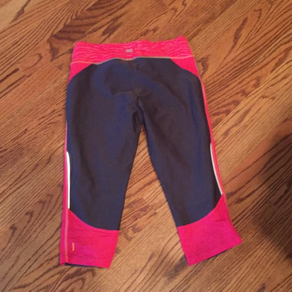 Lucy - Picture 2 of 3